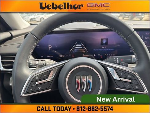 Used 2025 Buick Envision Preferred image 25