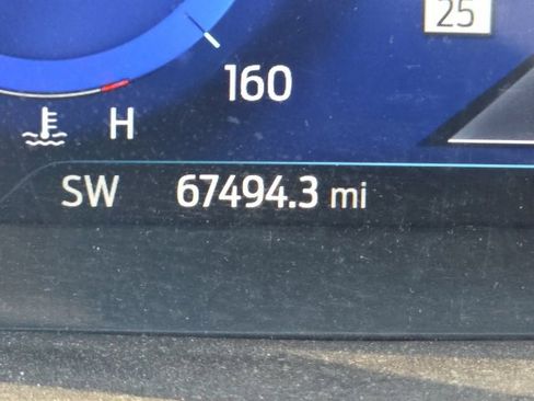 Used 2020 Ford Explorer Platinum w/ Premium Technology Package image 14