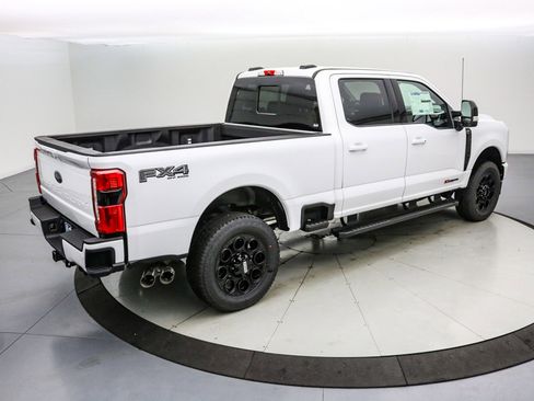 New 2026 Ford F250 Lariat w/ Black Appearance Package image 4