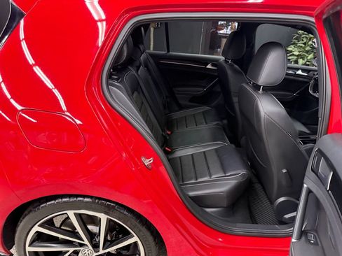 Used 2019 Volkswagen Golf R 4-Door AWD/4WD image 15