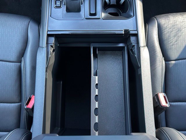 Used 2025 Ford F150 Lariat AWD/4WD image 22