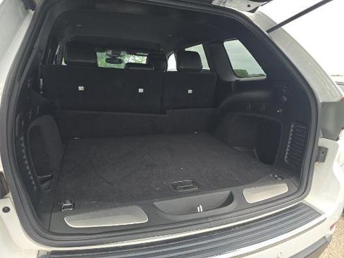 Used 2018 Jeep Grand Cherokee Limited image 6
