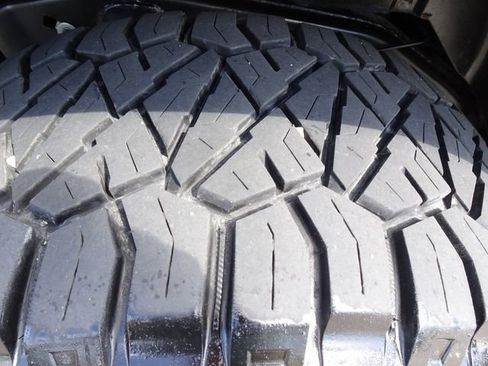 Used 2013 Jeep Wrangler Sport AWD/4WD image 30