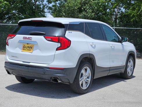 Used 2018 GMC Terrain SLE FWD image 3