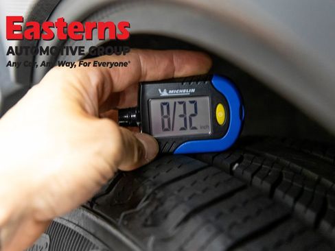 Used 2023 Subaru Ascent Premium AWD/4WD image 24