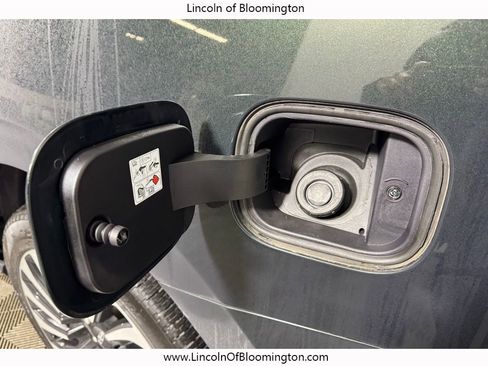 Certified 2023 Lincoln Navigator Black Label image 17