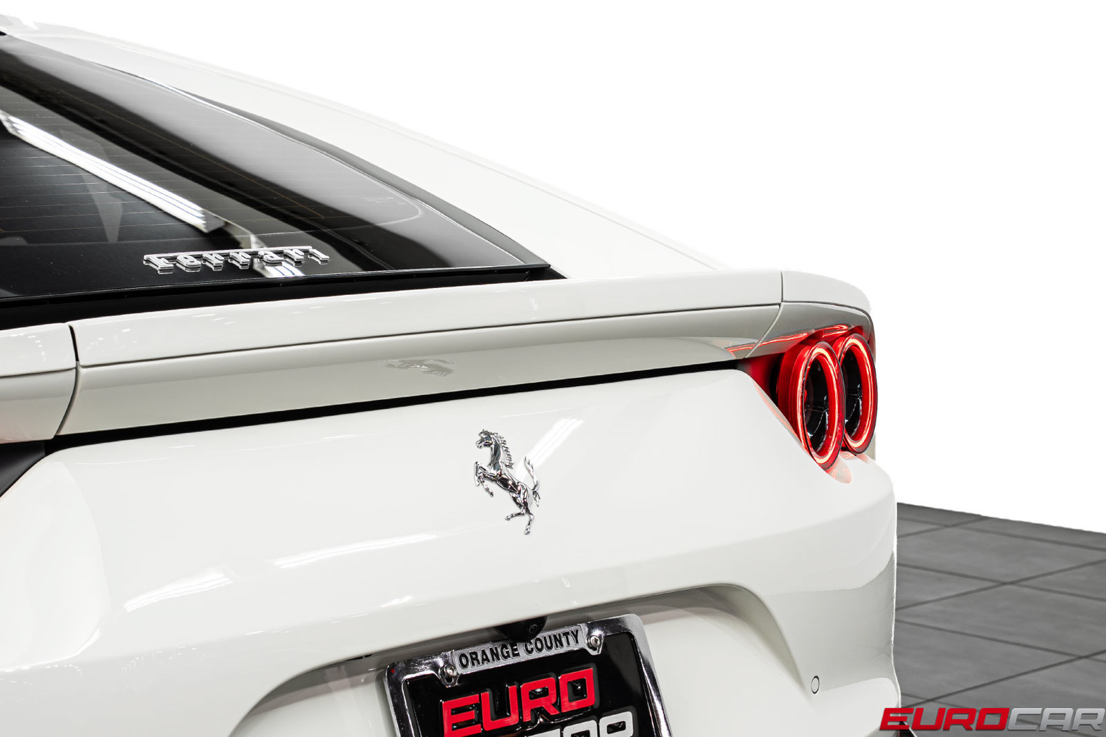 Used 2020 Ferrari 812 Superfast RWD image 20