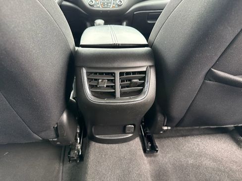 Used 2024 Chevrolet Malibu LT image 34