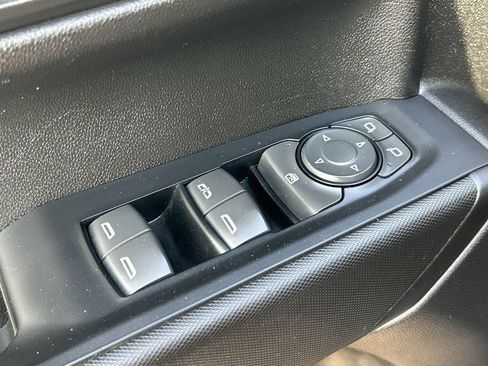 Used 2021 Chevrolet Silverado 1500 Custom RWD image 18