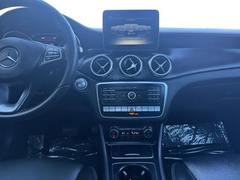 Used 2018 Mercedes-Benz GLA 250 250 4 MATIC image 16