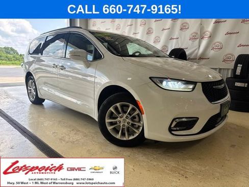 Used 2021 Chrysler Pacifica Touring w/ Cold Weather Group AWD/4WD image 1