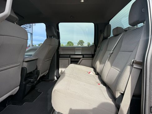 Used 2017 Ford F250 XLT w/ XLT Premium Package AWD/4WD image 19