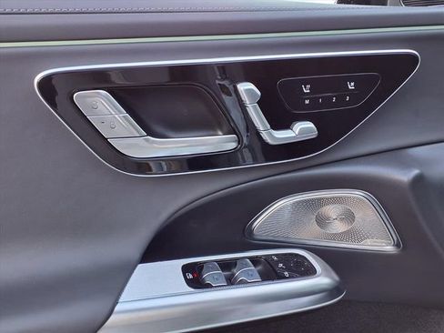 New 2026 Mercedes-Benz E 53 AMG e 4MATIC Sedan image 13