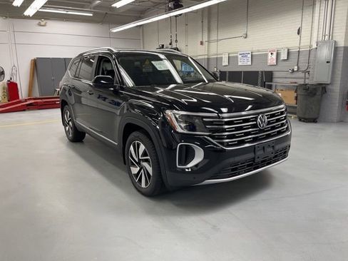 New 2026 Volkswagen Atlas SEL image 5