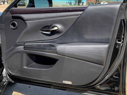 Used 2020 Lexus ES 350 w/ Luxury Package image 28