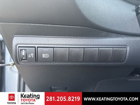 Used 2023 Toyota Corolla SE image 13