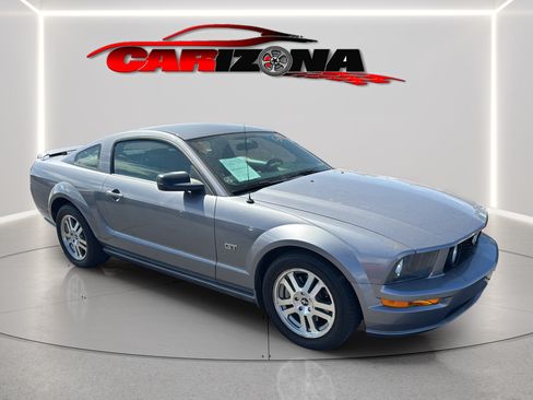 Used 2006 Ford Mustang GT RWD image 13