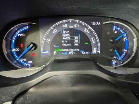 Used 2024 Toyota RAV4 LE AWD/4WD image 18