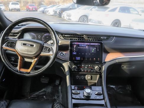 Used 2021 Jeep Grand Cherokee L Summit w/ Luxury Tech Group V image 27