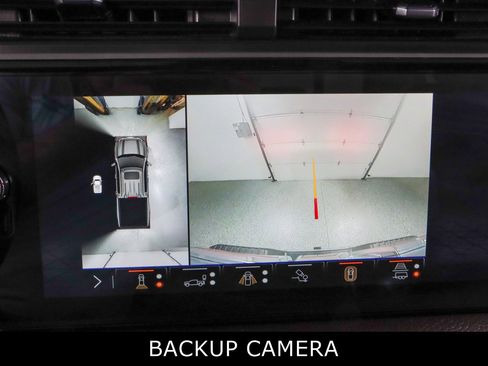 Used 2025 GMC Sierra 1500 Denali w/ Technology Package AWD/4WD image 20