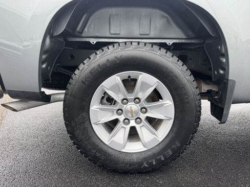 Used 2025 Chevrolet Silverado 1500 LT RWD image 42