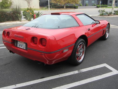 Used 1990 Chevrolet Corvette ZR-1 image 3