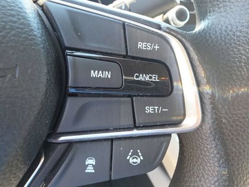 Used 2019 Honda Accord LX image 12