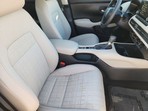 Certified 2023 Honda HR-V LX image 13