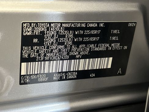 Used 2024 Toyota RAV4 LE AWD/4WD image 39