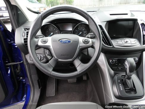 Used 2016 Ford Escape SE w/ Equipment Group 201A AWD/4WD image 15