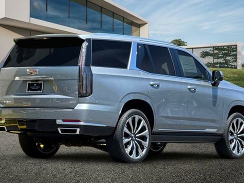 New 2026 Cadillac Escalade Platinum Luxury w/ LPO, Floor Liner Package AWD/4WD image 4