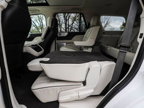 Used 2022 Lincoln Navigator Black Label AWD/4WD image 23