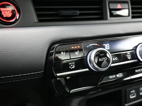 Certified 2024 Honda Pilot Elite image 51