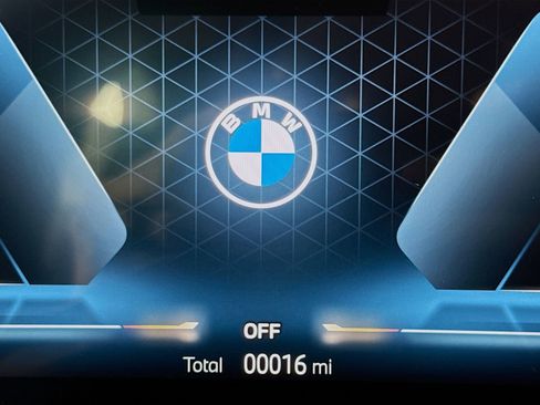 Used 2026 BMW 530i RWD image 12