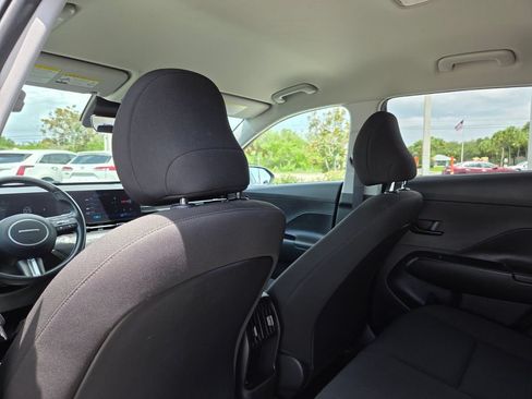 Used 2024 Hyundai Kona SEL AWD/4WD image 24