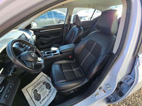 Used 2024 Nissan Altima 2.5 SR image 4
