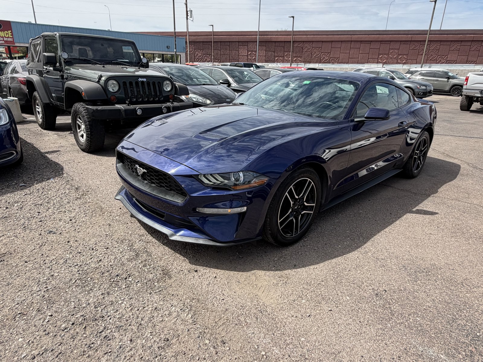 Used 2018 Ford Mustang Coupe w/ Equipment Group 101A RWD image 1
