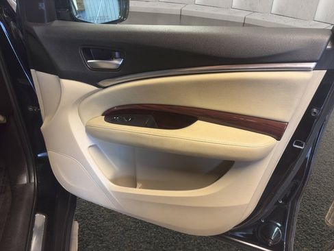 Used 2016 Acura MDX SH-AWD w/ Technology Package image 11