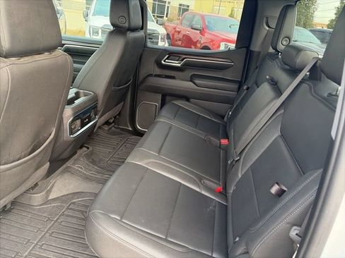 Used 2022 GMC Sierra 1500 SLT w/ SLT Convenience Package AWD/4WD image 11