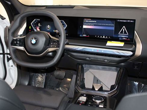 Used 2025 BMW X3 xDrive30i image 19