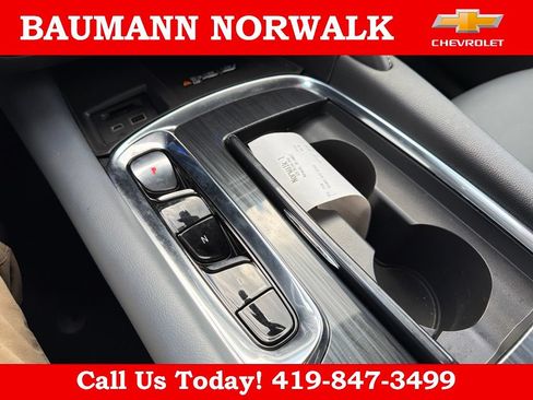 Used 2024 Buick Enclave Essence w/ Sport Touring Edition FWD image 39