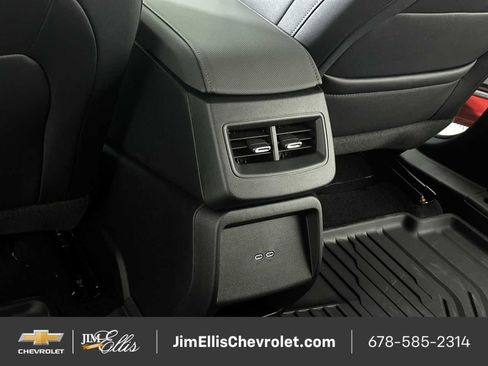 New 2026 Chevrolet Equinox EV LT image 40