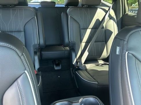 New 2026 Buick Enclave Avenir w/ Super Cruise Package image 22