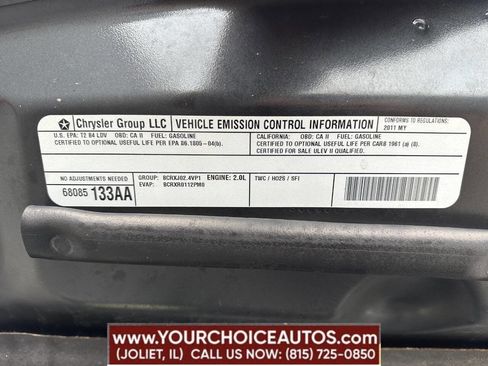 Used 2011 Dodge Caliber Mainstreet image 28