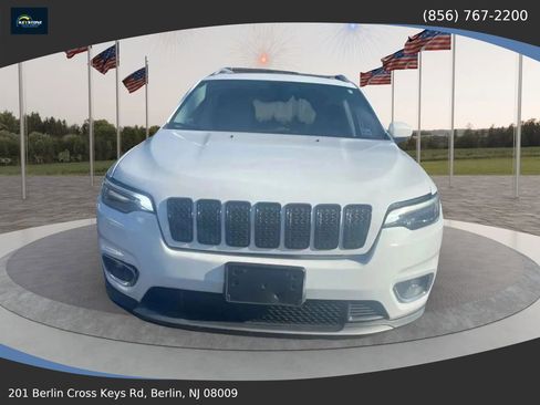 Used 2019 Jeep Cherokee Limited w/ Trailer Tow Group image 5