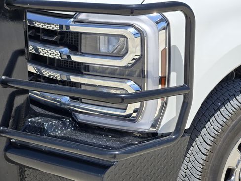 Certified 2025 Ford F250 King Ranch w/ Chrome Package AWD/4WD image 9