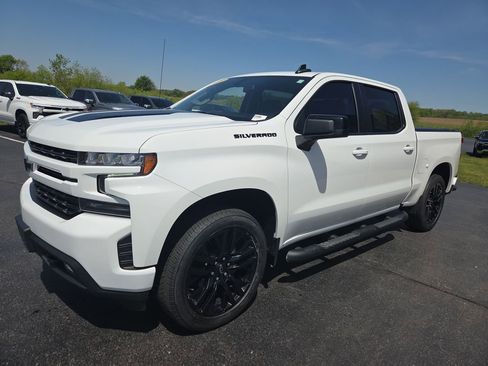 Certified 2021 Chevrolet Silverado 1500 RST w/ Rally Edition AWD/4WD image 3
