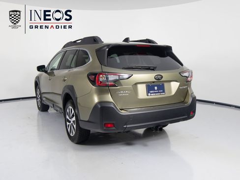 Used 2025 Subaru Outback Premium AWD/4WD image 7