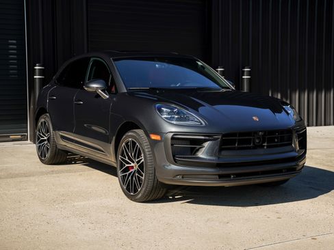 New 2026 Porsche Macan S image 7