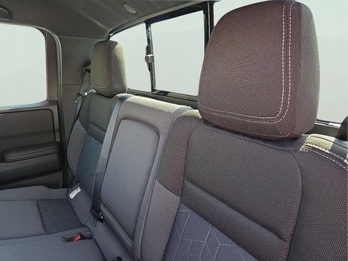 New 2026 Nissan Frontier SV w/ All-Weather Content Package image 10